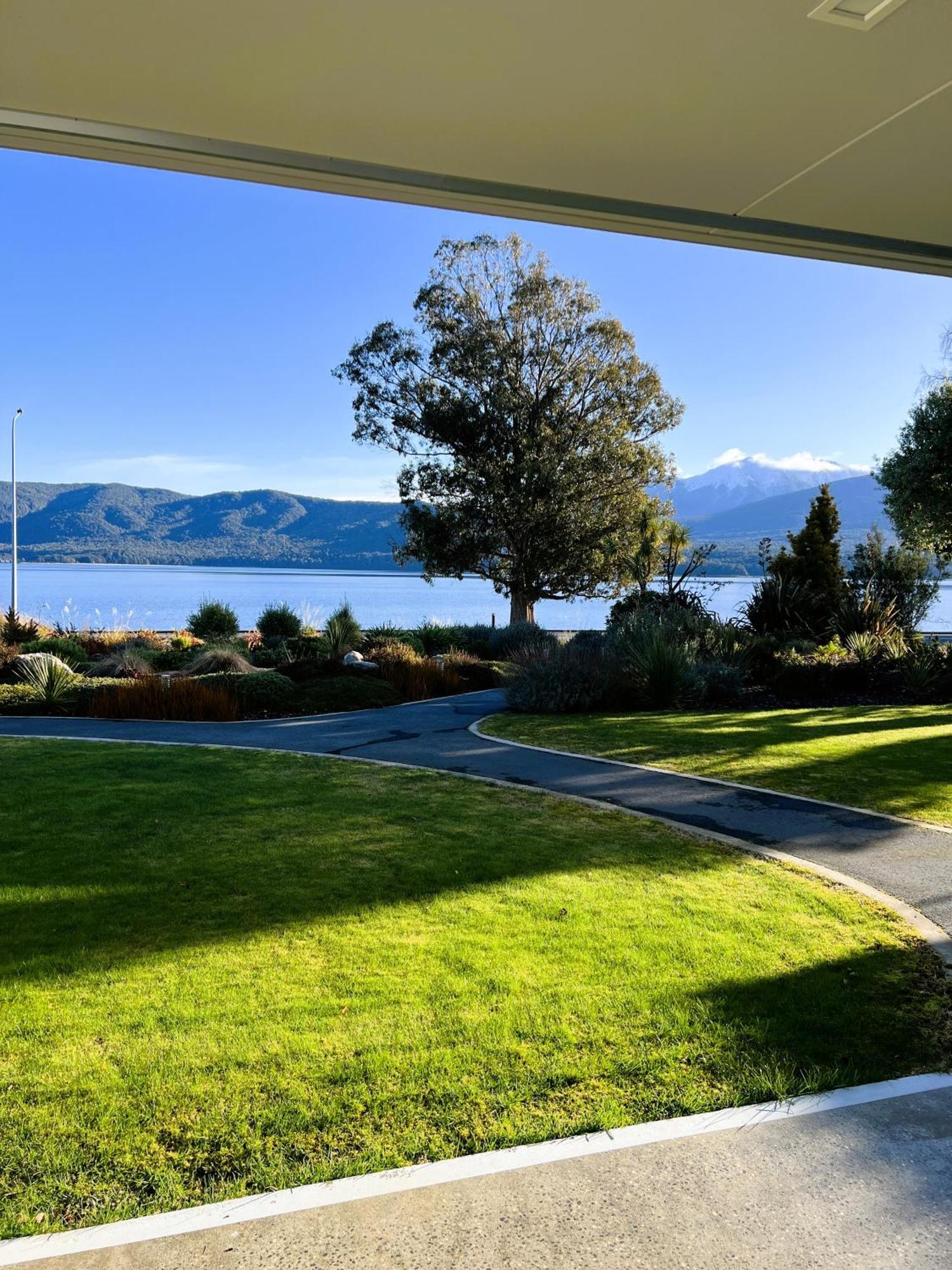 Fiordland Lakeview Motel And Apartments Te Anau Εξωτερικό φωτογραφία