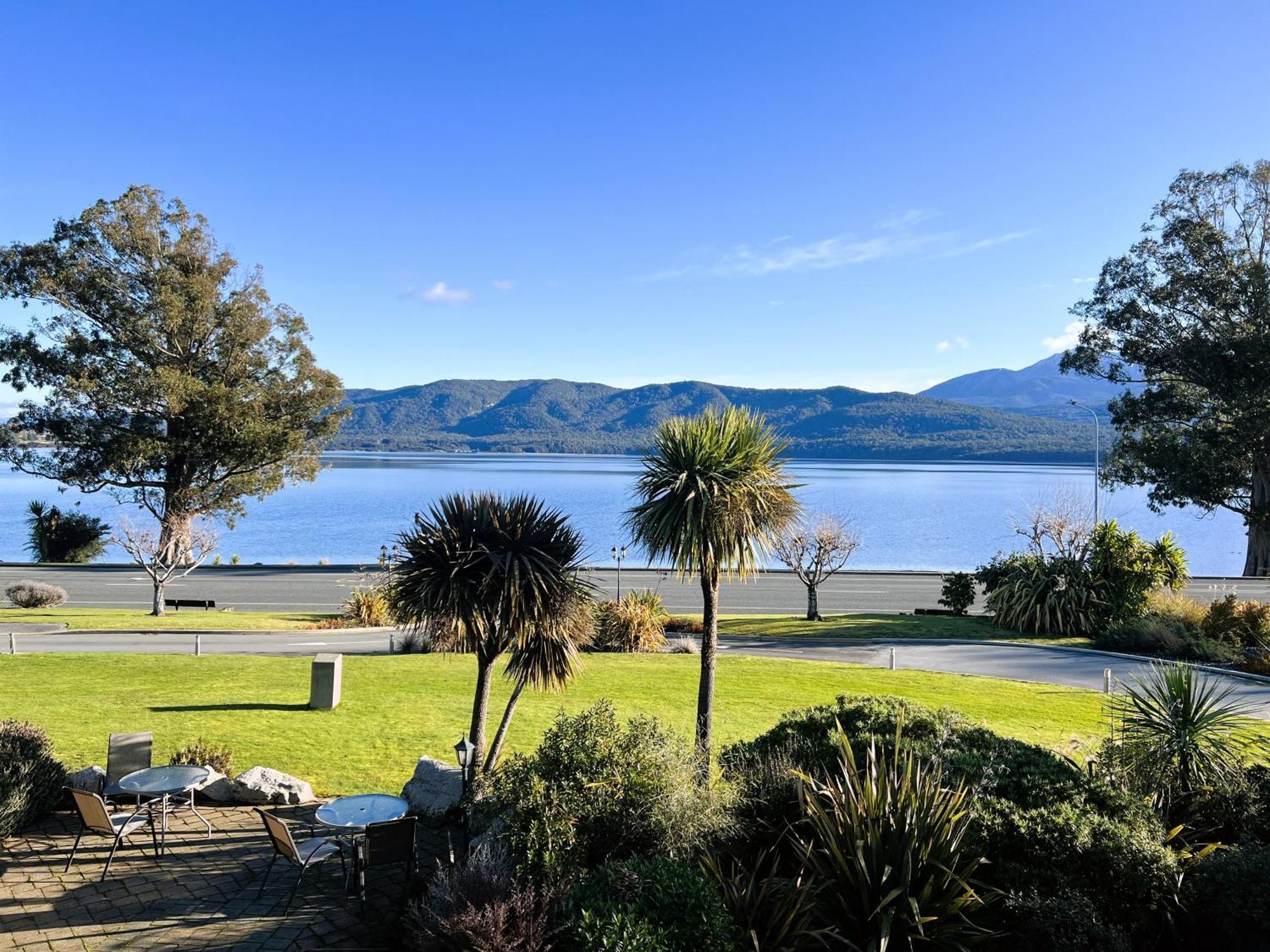 Fiordland Lakeview Motel And Apartments Te Anau Εξωτερικό φωτογραφία