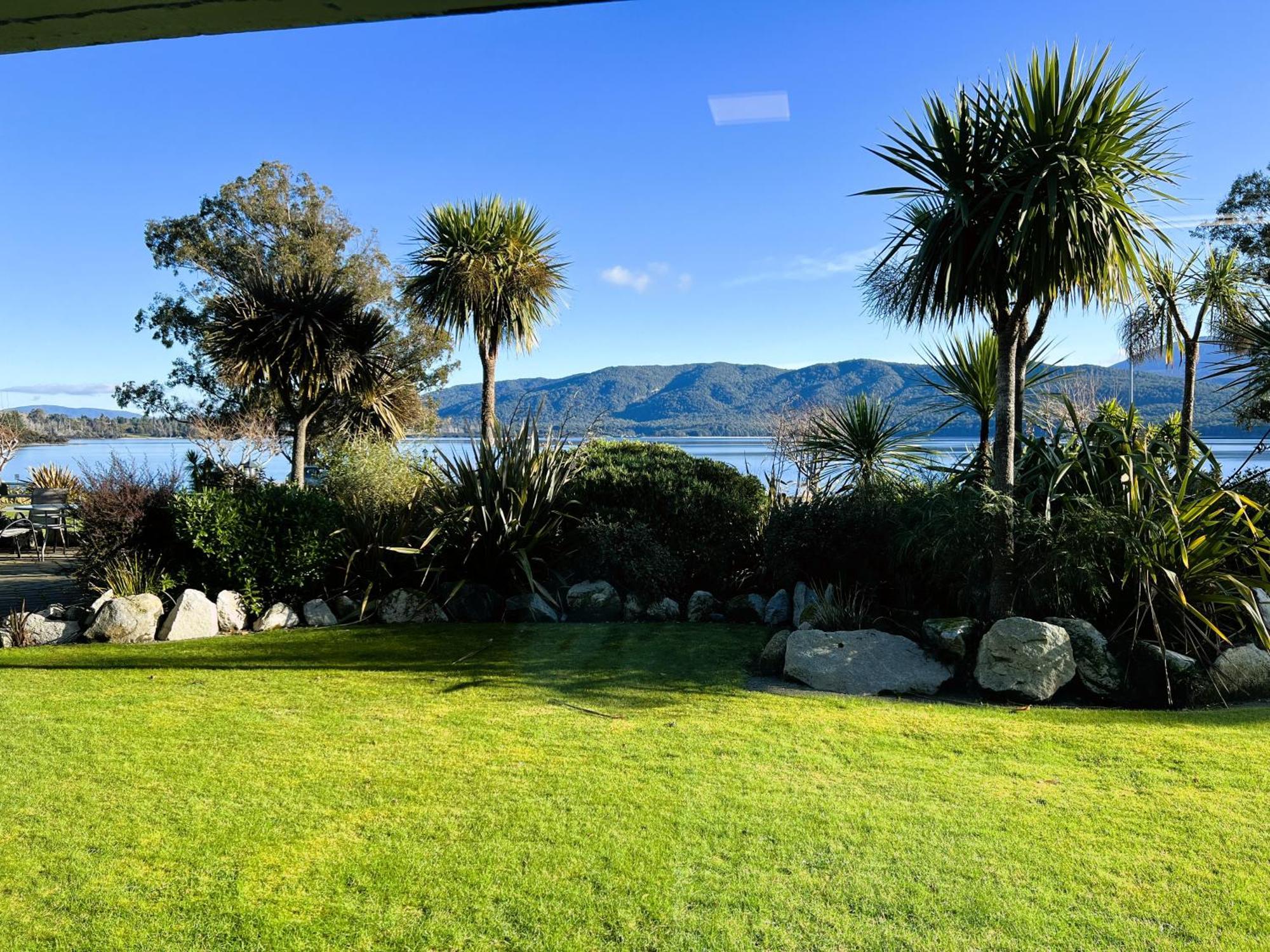 Fiordland Lakeview Motel And Apartments Te Anau Εξωτερικό φωτογραφία